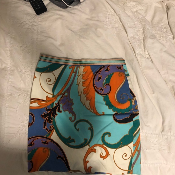 Elie Tahari skirt - Picture 2 of 5